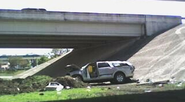 Woman Rolls Vehicle Over 1604 Overpass | Kens5.com