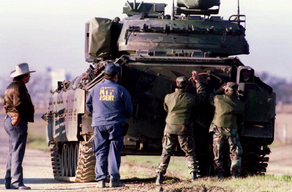20 years ago: Four ATF agents killed in botched Waco raid | kens5.com