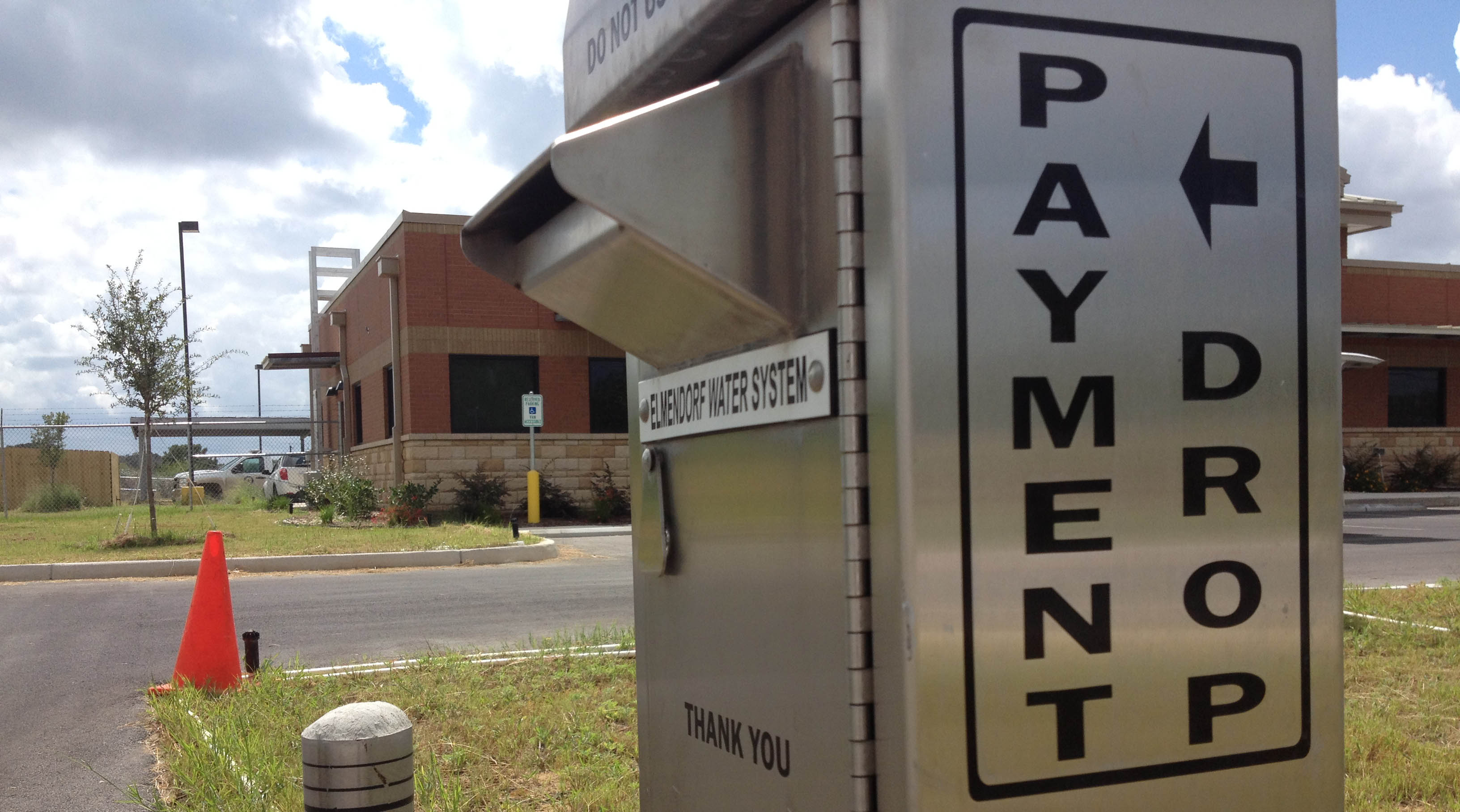 Years after money was set aside, City of Elmendorf still has no website