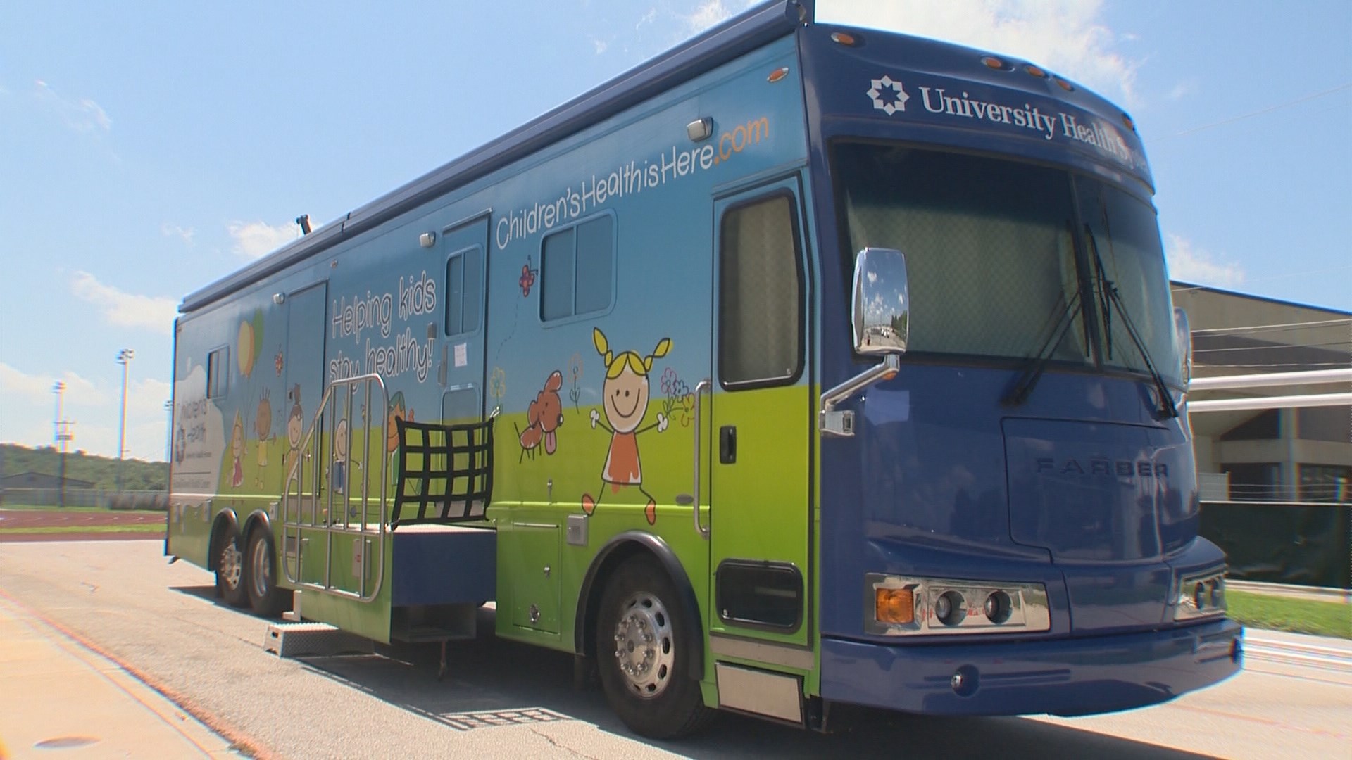 Mobile vaccine clinic open for backto school shots