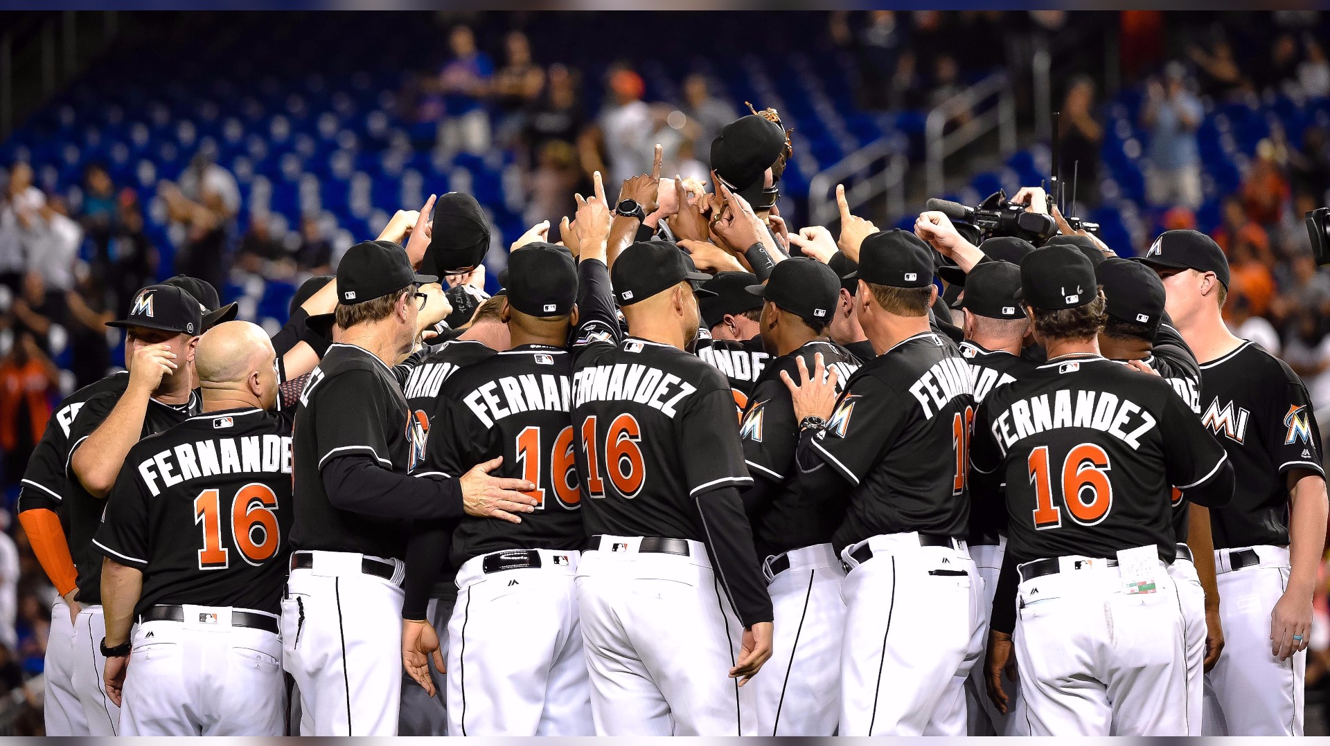 WATCH: Dee Gordon pays tribute to Jose Fernandez with emotional