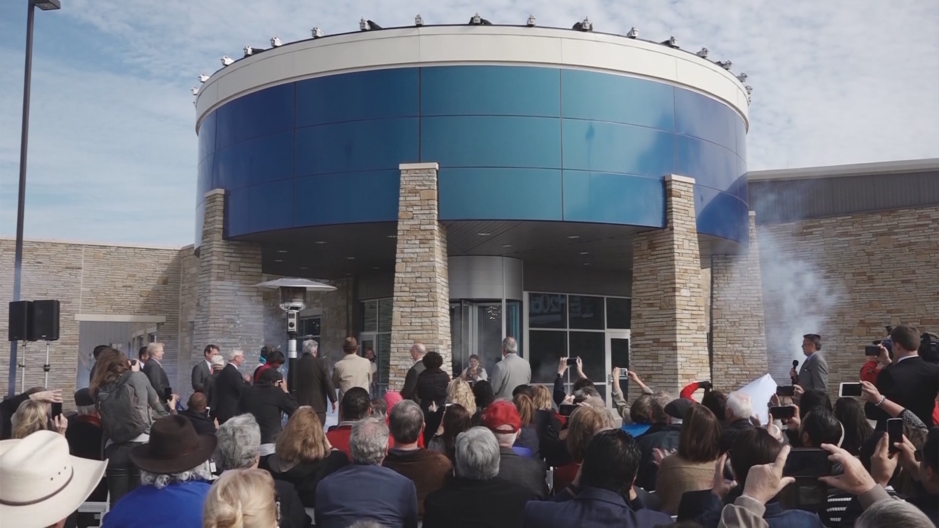 SAWS celebrates the opening of the H2Oaks Center desalination plant