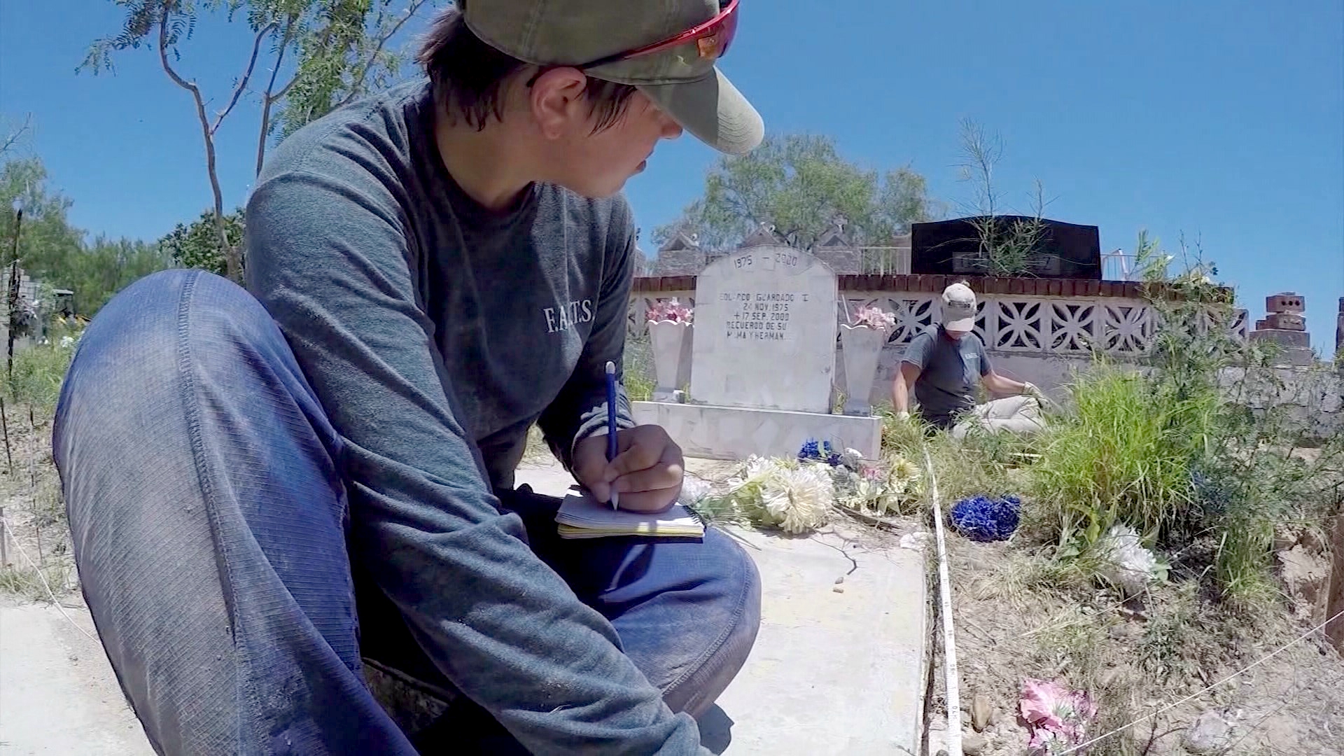 Digging Up the Dead Researchers exhume unidentified