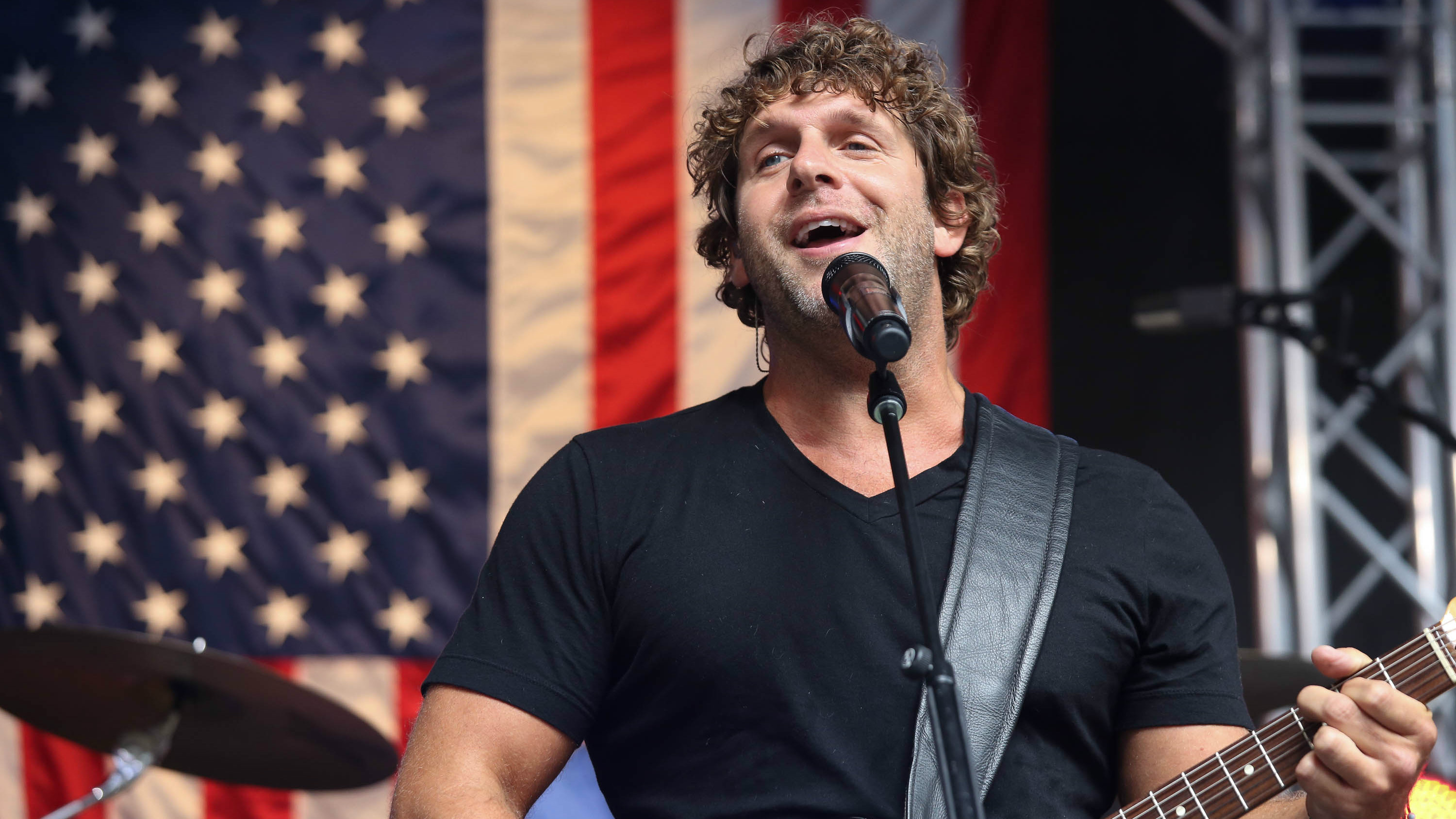 Alamo City ‘Must be Doin' Something Right,' Billy Currington coming to