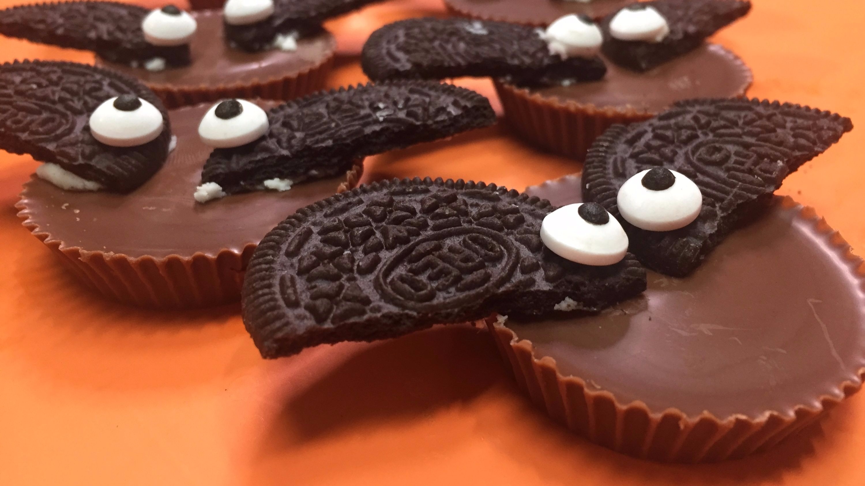Batch Recipe For A Spooktacular Halloween Haunting Party